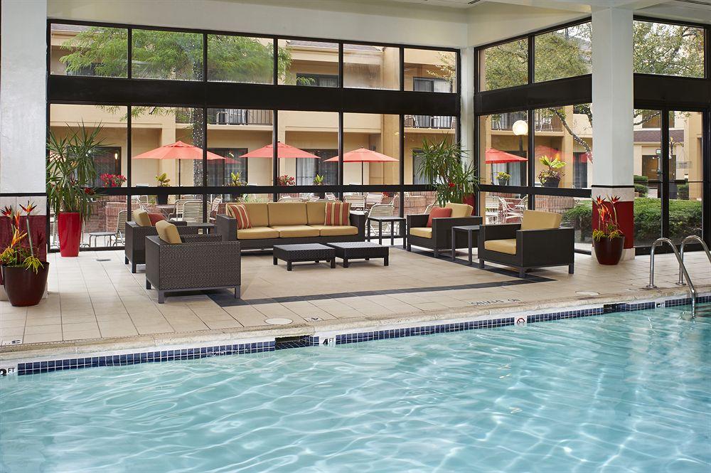 Courtyard By Marriott Chicago Naperville Bagian luar foto